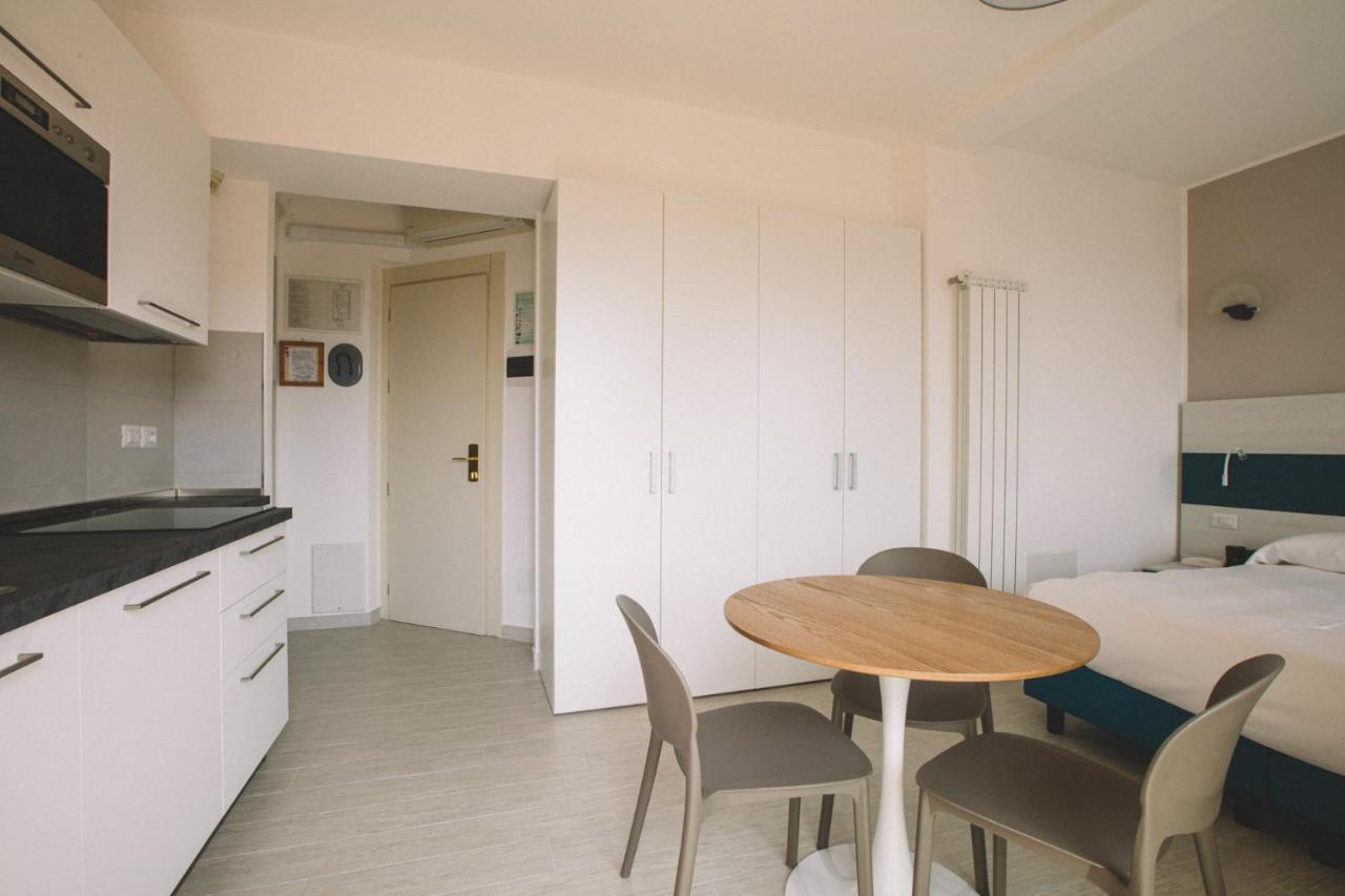 Hotel Residence La Palma Finale Ligure Exterior photo