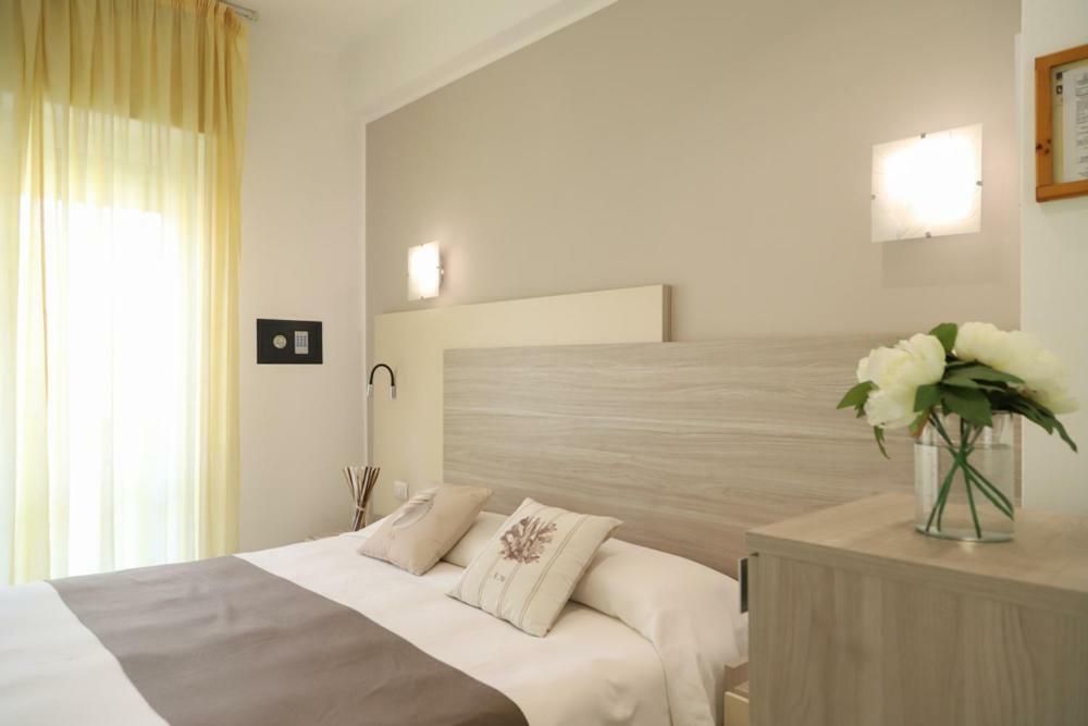 Hotel Residence La Palma Finale Ligure Exterior photo