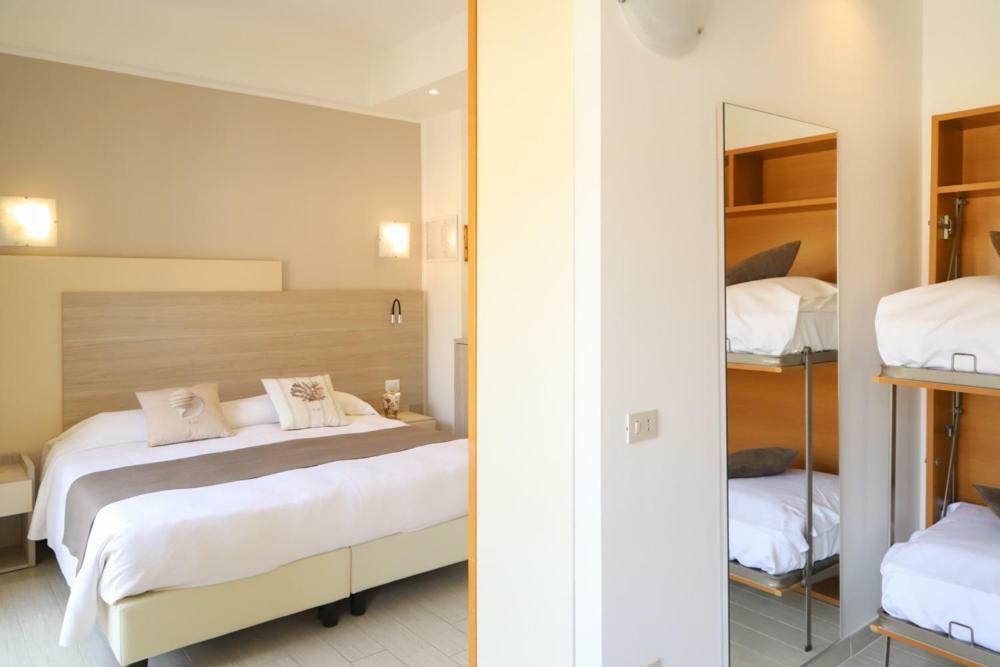 Hotel Residence La Palma Finale Ligure Exterior photo